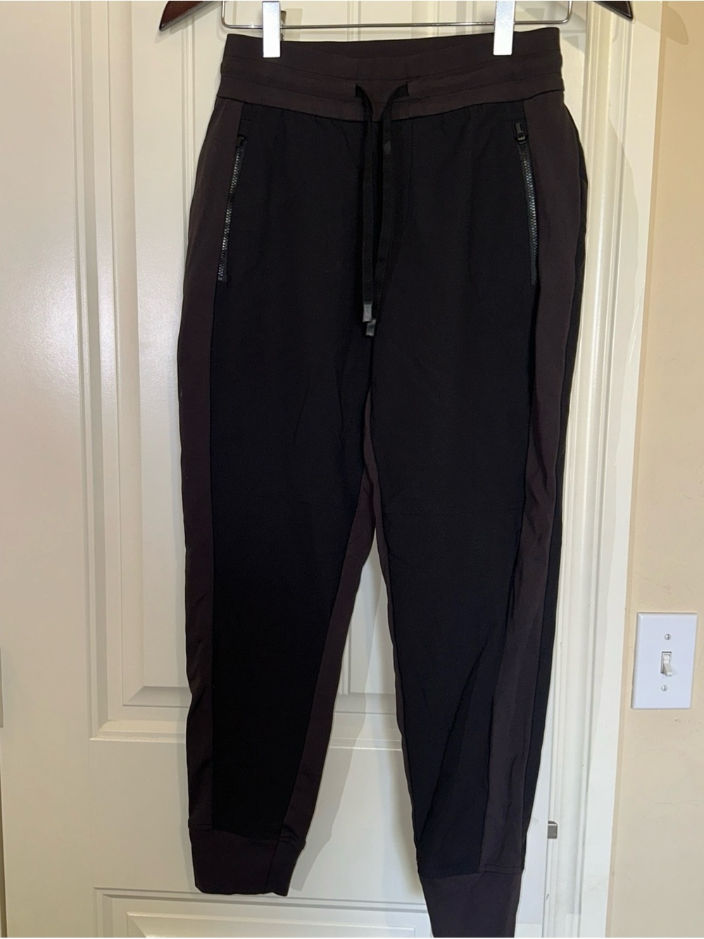 Athleta Headlands Hybrid Trek Mid Rise Jogger 0P